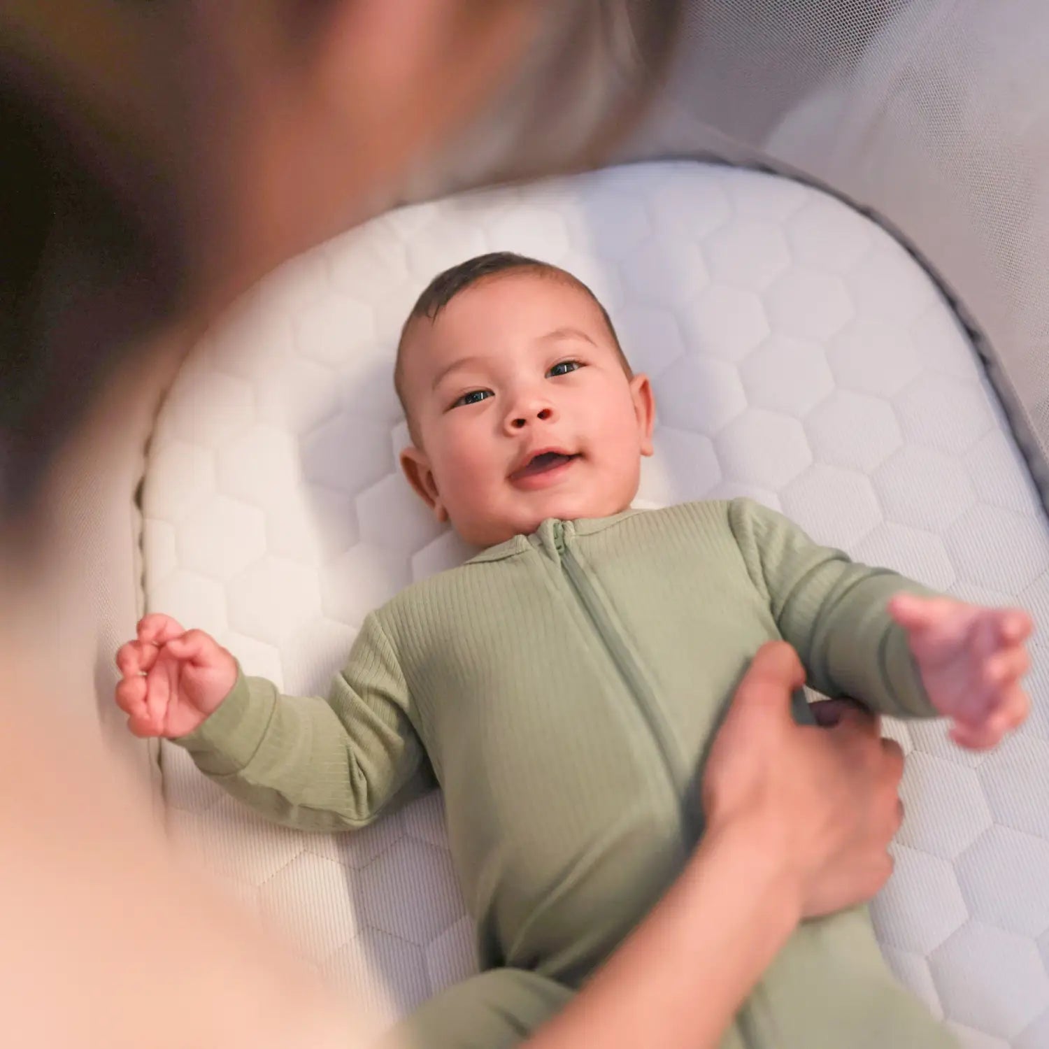 maxi cosi iora sleeper Maxi-Cosi Iora 2-in-1 Co-Sleeper – Pump Station & Nurtury