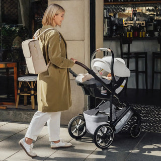 Romer Juni Infant Car Seat with Versa Base - 32