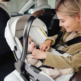 Romer Juni Infant Car Seat with Versa Base - 30