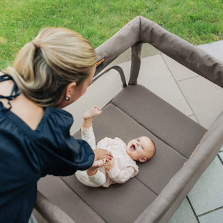 UPPAbaby Remi Bedside Bassinet + Playard + Travel Crib - 59